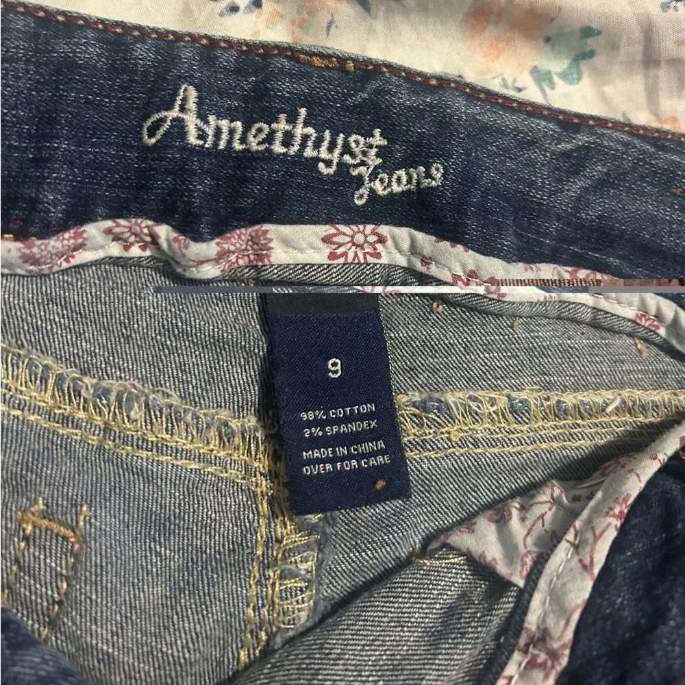 Amethyst Jeans Women's Low-Rise Bootcut Stretched Sz 9 Petite Distressed